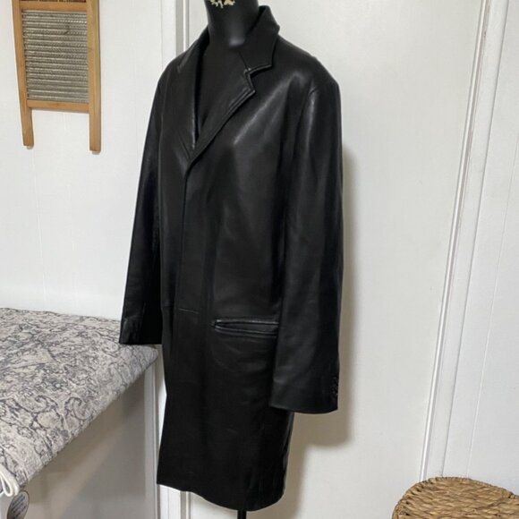 Banana Republic Leather Coat in Black in Size Medium - Picture 4 of 8